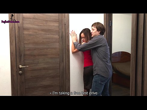 ❤️ Sexy makelaar rukt sensueel haar poesje en neukt terwijl ze haar appartement verkoopt - Krempai Porno at nl.fullpornercom.ru