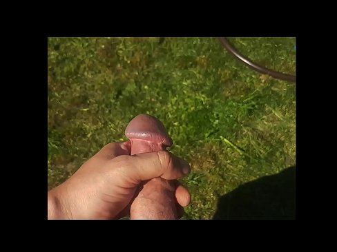 ❤️ Hete hottie laat zich in haar roze kutje neuken en spuitend klaarkomen in een zomerse tuin Porno at nl.fullpornercom.ru