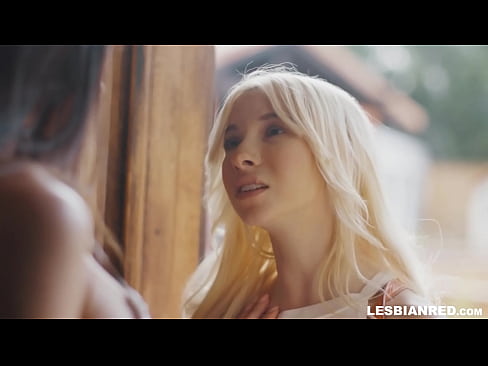 ❤️ Meisje komt een paar maanden later thuis en eindigt met het eten van haar stiefmoeders poesje Porno at nl.fullpornercom.ru